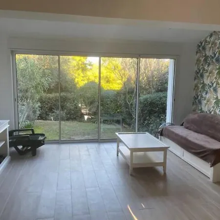 De Charme 60 M2 Piscines Tennis Loisirs Inclus Premiun Pierre Et Les Restanques Du Golfe De Saint Tropez Casa de Férias