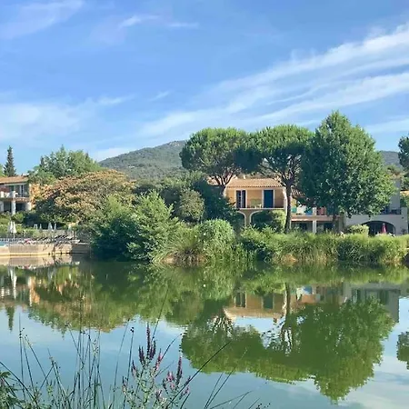 De Charme 60 M2 Piscines Tennis Loisirs Inclus Premiun Pierre Et Les Restanques Du Golfe De Saint Tropez Casa de Férias *