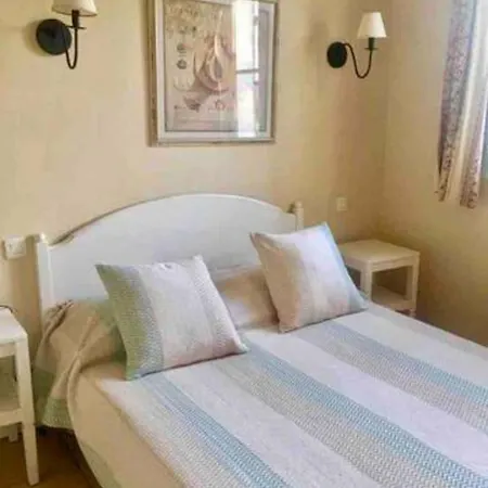 De Charme 60 M2 Piscines Tennis Loisirs Inclus Premiun Pierre Et Les Restanques Du Golfe De Saint Tropez Tatil Evi Grimaud